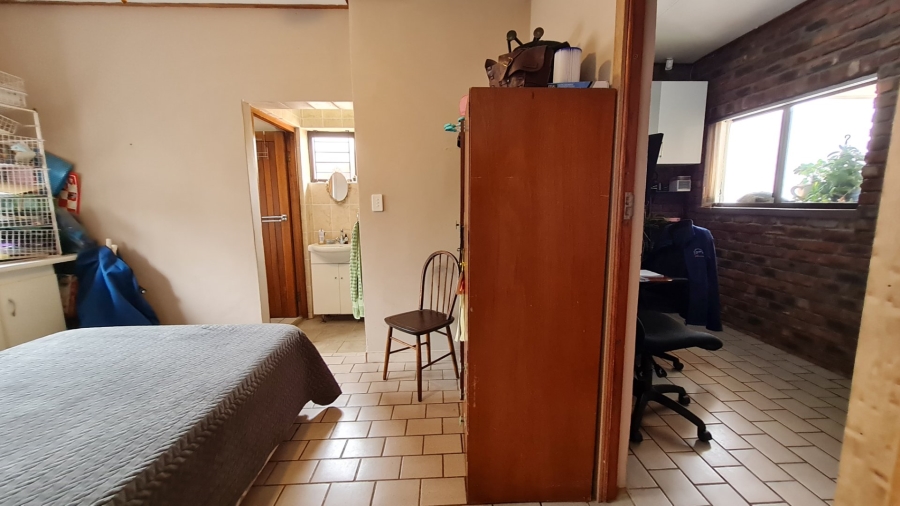 5 Bedroom Property for Sale in Dana Bay Western Cape